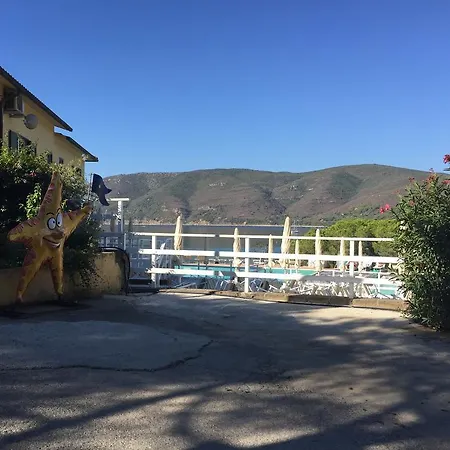 キャンプ場 Camping Village Stella Mare ラコナ